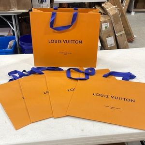 6 Louis Vuitton shopping bag paper